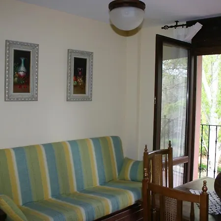 Casa De La Abuela Maria 아파트 Libros